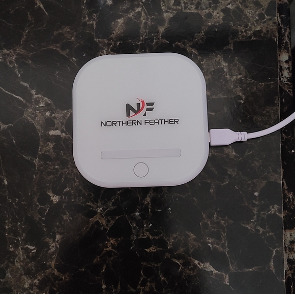 3 in one wireless charger - Picture 4 of 15